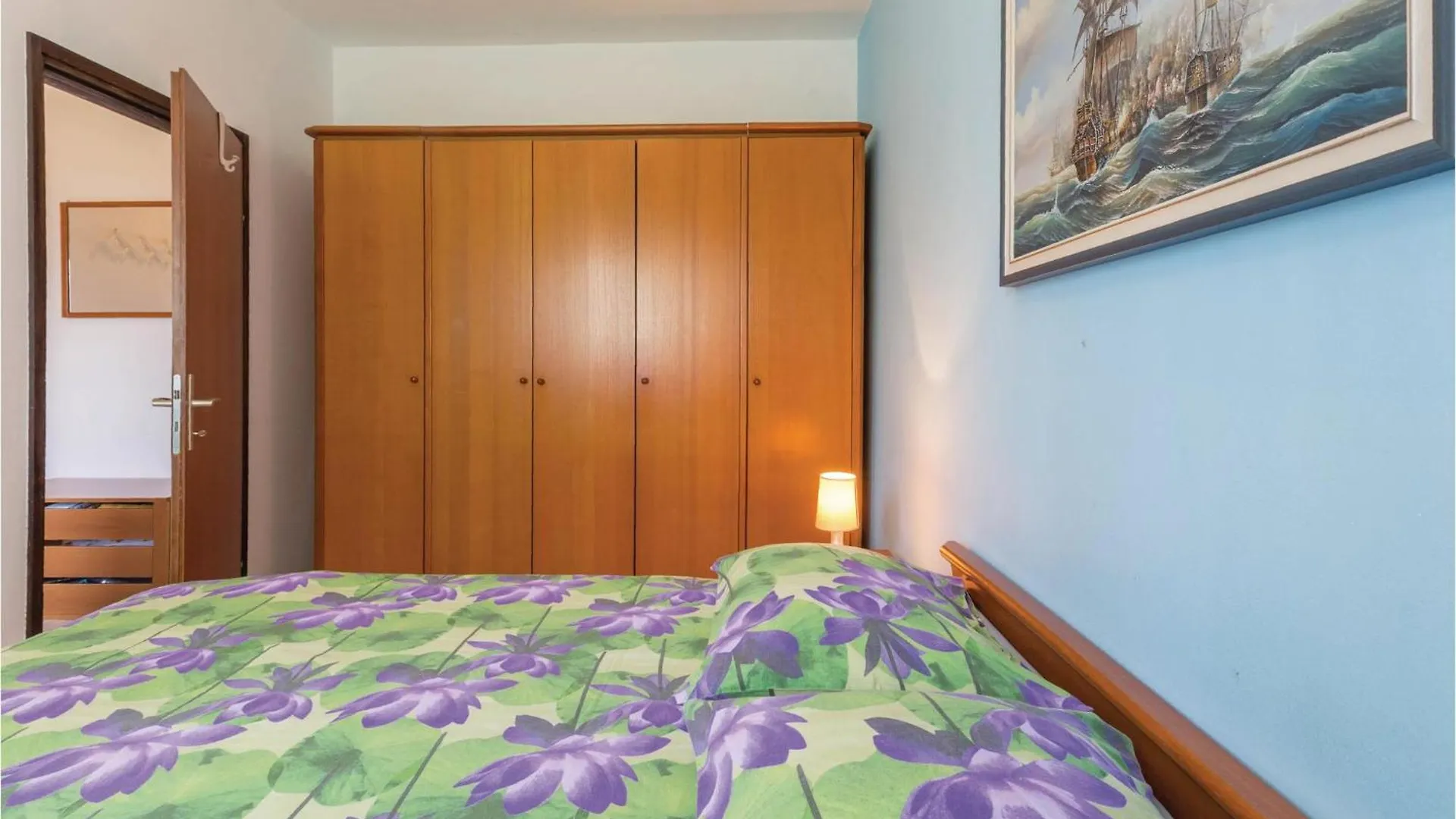 2 Bedroom Beautiful Apartment In Savudrija