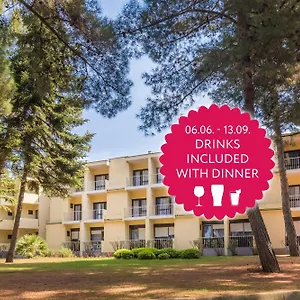 3* Kompleks wypoczynkowy Plava Laguna