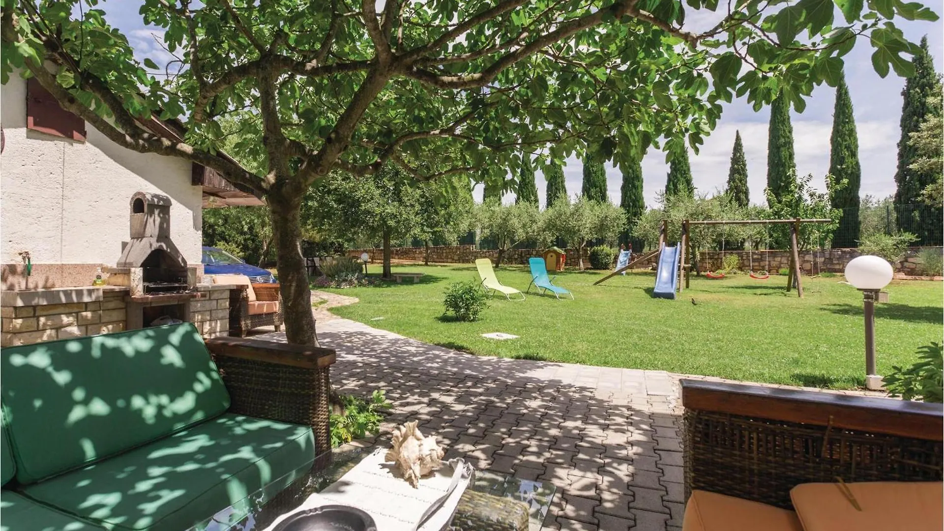 2 Bedroom Beautiful Apartment In Savudrija