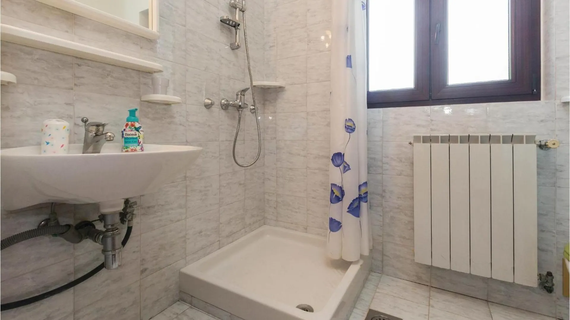 2 Bedroom Beautiful Apartment In Savudrija